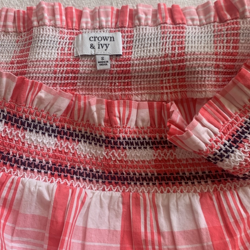 Lot of 4 NWT Cute Crown & Ivy Tops - Picture 8 of 16